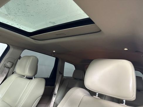 Used 2018 Jeep Grand Cherokee Limited image 12