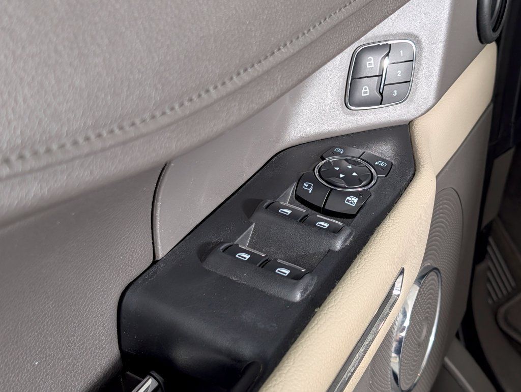 Used 2021 Ford Expedition XLT RWD image 28