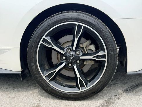 Used 2017 Ford Mustang GT Premium w/ Equipment Group 401A RWD image 25