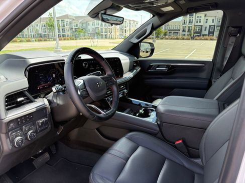 Certified 2025 Chevrolet Tahoe RST w/ Advanced Technology Package image 13