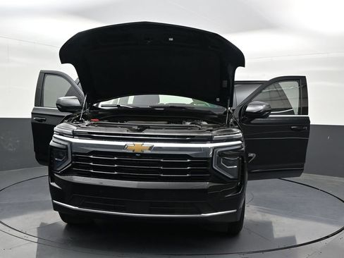 Used 2025 Chevrolet Tahoe LS RWD image 36