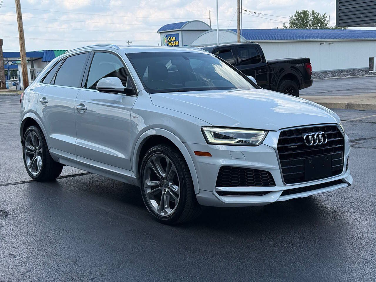 Used 2018 Audi Q3 2.0T Premium Plus AWD/4WD image 3