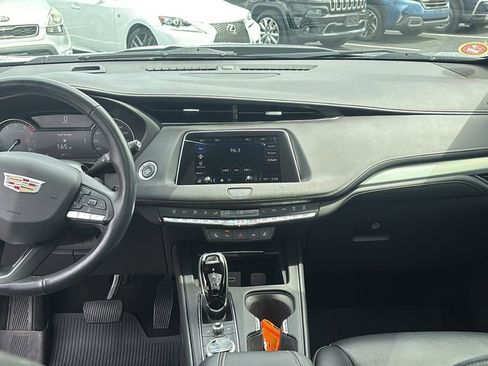 Used 2021 Cadillac XT4 Premium Luxury w/ Cold Weather Package FWD image 12