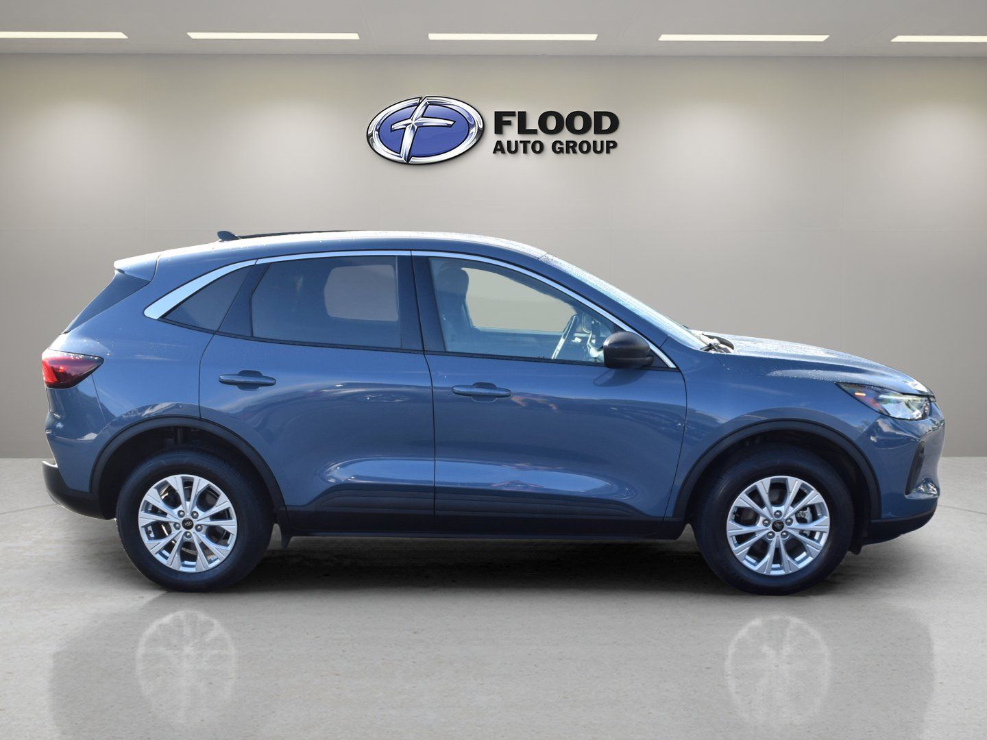 Used 2024 Ford Escape Active AWD/4WD image 3