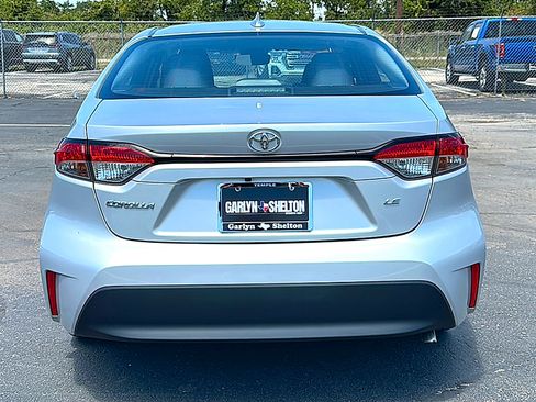 Used 2024 Toyota Corolla LE FWD image 7