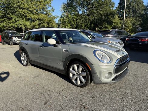 Used 2017 MINI Cooper Clubman S image 4