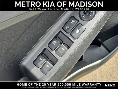 Used 2019 Kia Forte LXS FWD image 12