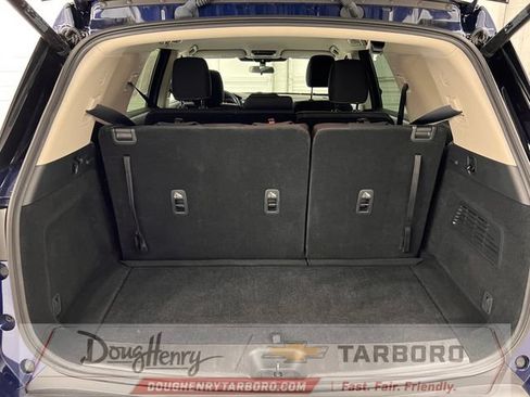 Used 2025 Nissan Pathfinder SV FWD image 36