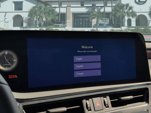 Used 2024 Lexus ES 350 w/ Premium Package FWD image 18