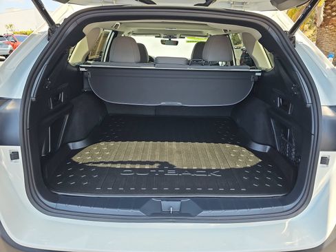 Certified 2025 Subaru Outback Premium AWD/4WD image 12