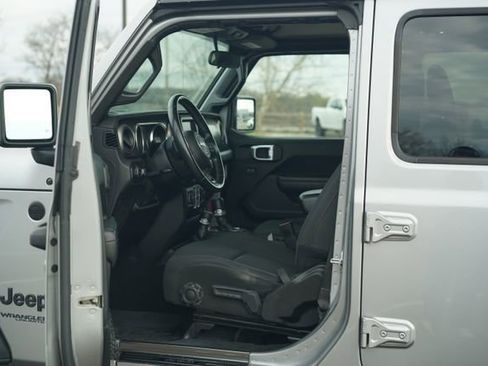 Used 2020 Jeep Wrangler Unlimited Sport image 12