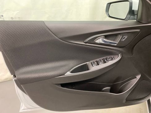 New 2024 Chevrolet Malibu LT w/ Sport Edition image 9