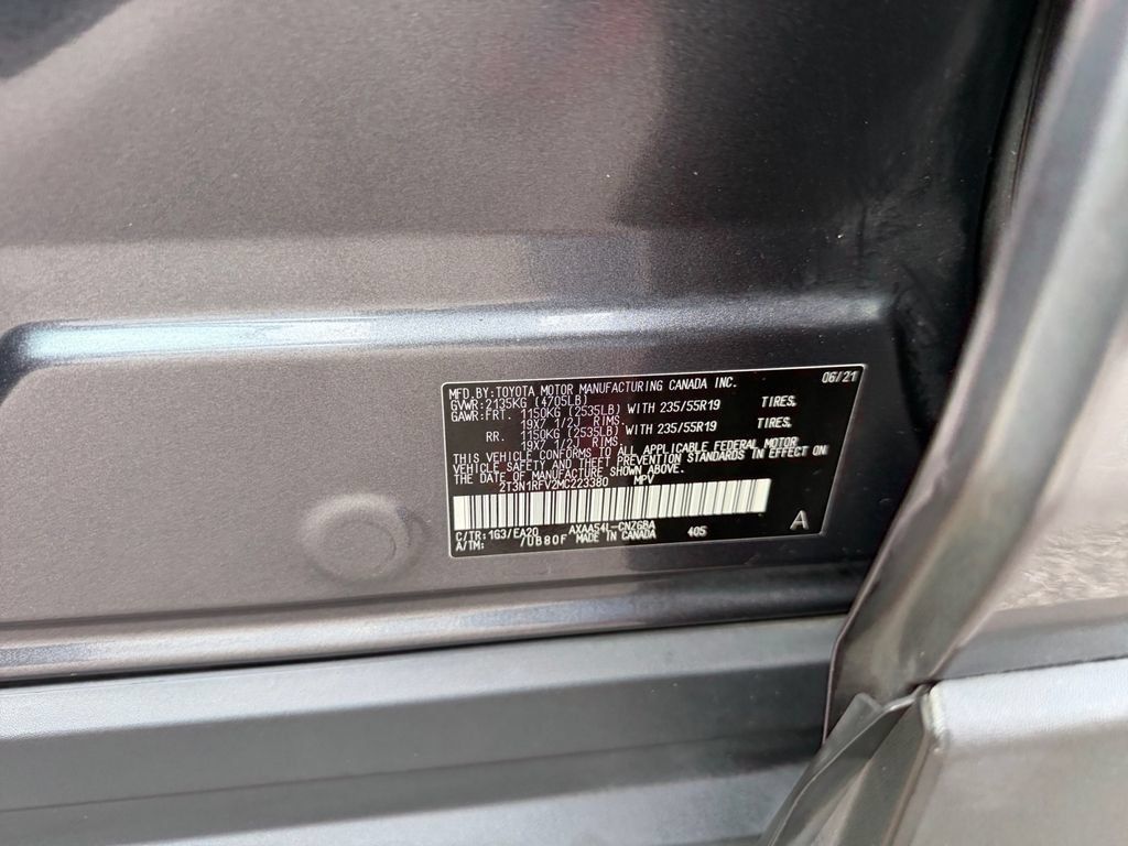 Used 2021 Toyota RAV4 Limited AWD/4WD image 30