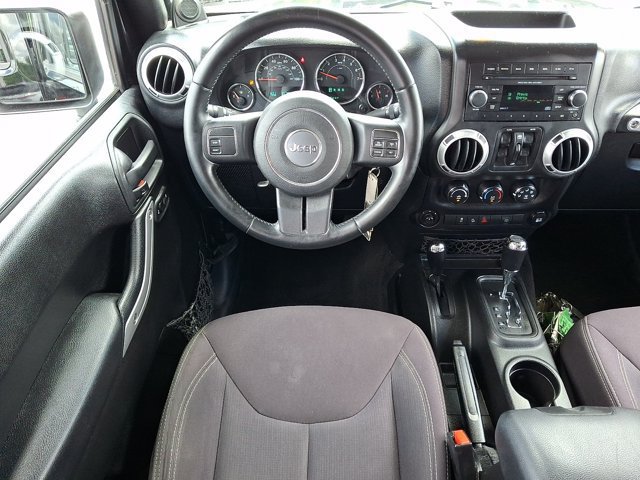 Used 2013 Jeep Wrangler Unlimited Sahara w/ Trailer Tow Group AWD/4WD image 17