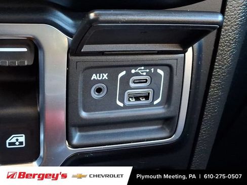 Used 2021 Jeep Wrangler Rubicon w/ Uconnect 4C Nav & Sound Group AWD/4WD image 29
