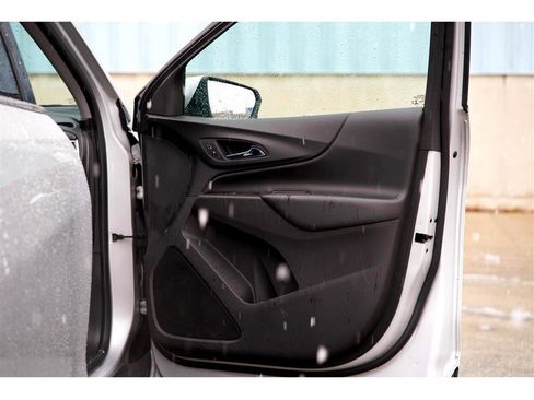 Used 2021 Chevrolet Equinox LT image 20