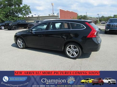 Used 2015 Volvo V60 T5 Premier FWD image 6
