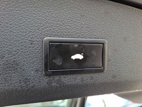 Used 2012 Audi Q7 3.0T Premium w/ Audi MMI Navigation Plus image 27