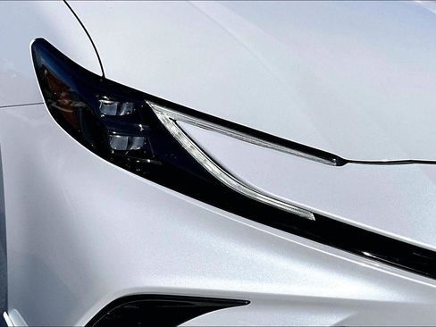 Used 2025 Toyota Camry XSE image 27