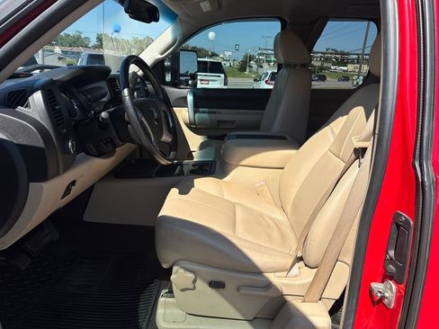 Used 2009 Chevrolet Silverado 1500 LT w/ Max Trailering Pack AWD/4WD image 11