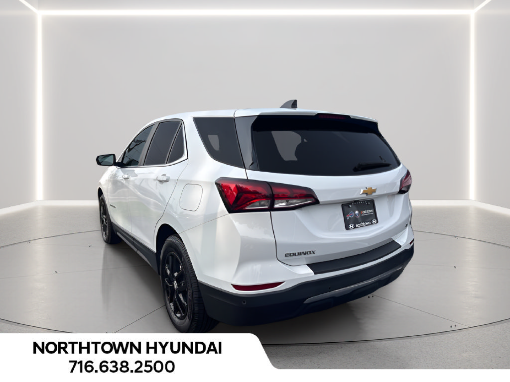 Used 2023 Chevrolet Equinox LT FWD image 3