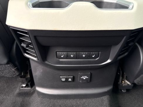 Used 2022 Toyota Tundra Capstone AWD/4WD image 20