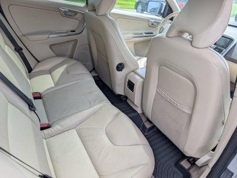 Used 2013 Volvo XC60 3.2 Premier AWD/4WD image 27