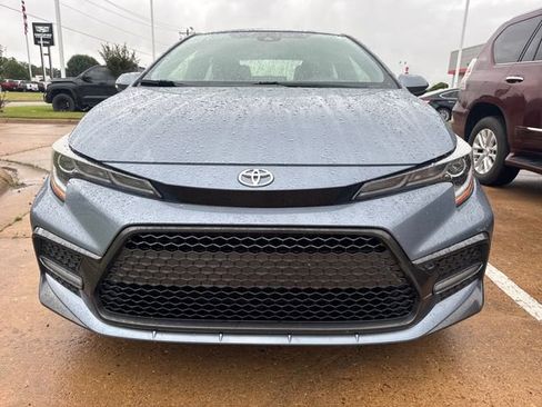 Used 2020 Toyota Corolla SE w/ SE Premium Package FWD image 11