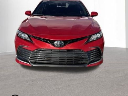 Used 2023 Toyota Camry LE image 6