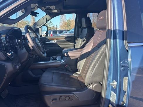 Used 2024 Chevrolet Silverado 3500 High Country w/ High Country Premium Package image 22