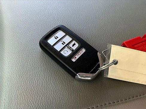 Used 2021 Honda CR-V Touring image 32