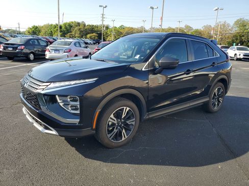 New 2024 Mitsubishi Eclipse Cross SE image 2