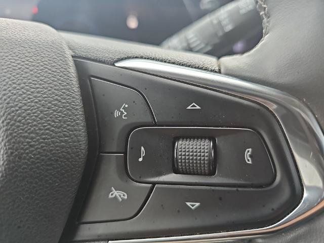 Used 2025 Chevrolet Trax LT w/ LT Convenience Package FWD image 18
