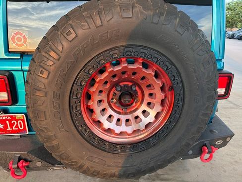 Used 2020 Jeep Wrangler Unlimited Rubicon AWD/4WD image 8