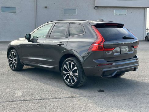Certified 2023 Volvo XC60 B5 Plus w/ Climate Package image 5