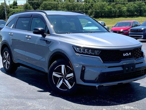 Used 2022 Kia Sorento S FWD image 33