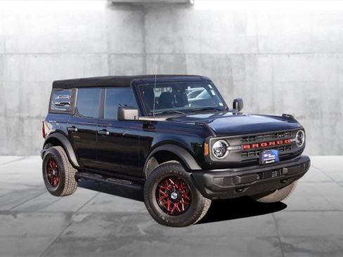 Certified 2022 Ford Bronco 4-Door image 2