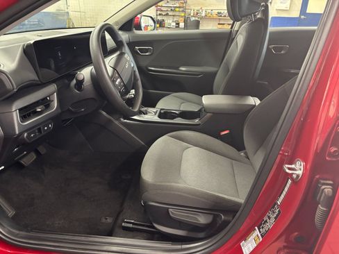 Used 2025 Kia K4 FWD image 23