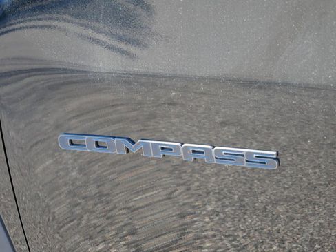 New 2026 Jeep Compass Latitude image 16