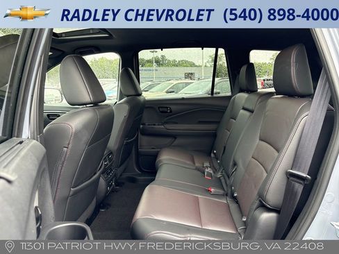 Used 2025 Honda Passport Black Edition image 12
