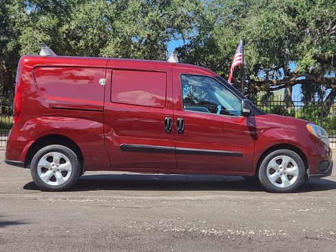 Used 2022 RAM ProMaster City Wagon w/ Lights & Wheels Group image 9