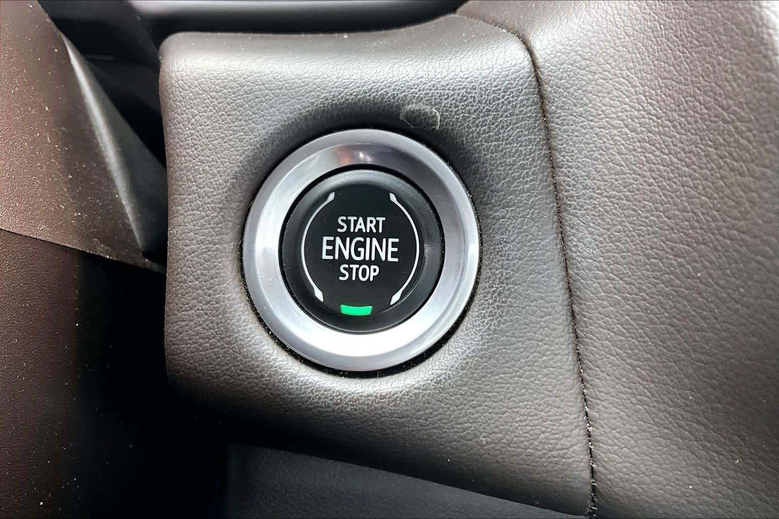 Used 2022 GMC Yukon SLT w/ SLT Premium Package RWD image 35