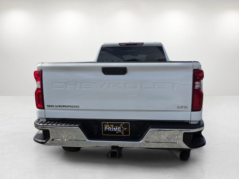 Used 2022 Chevrolet Silverado 2500 LTZ AWD/4WD image 6