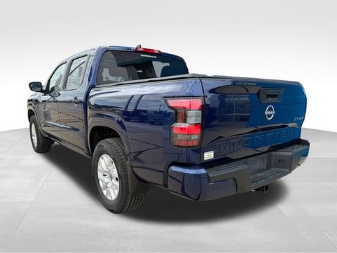 Used 2023 Nissan Frontier SV w/ Tow Package AWD/4WD image 7