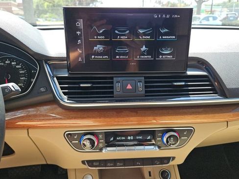 Used 2021 Audi Q5 2.0T Premium AWD/4WD image 17