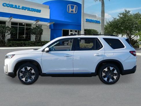 New 2026 Honda Pilot Elite image 2