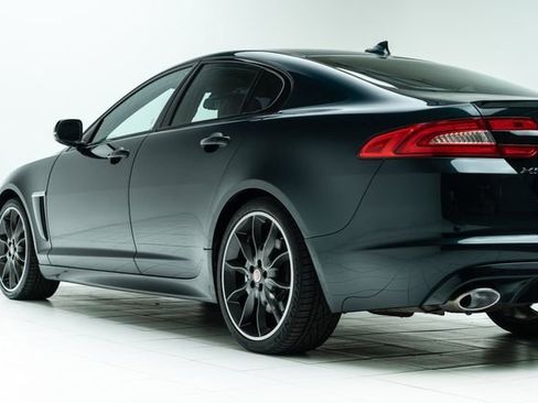 Used 2015 Jaguar XF Sport image 19