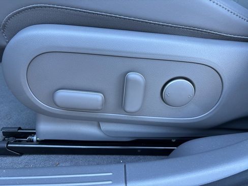 New 2025 Hyundai Ioniq 5 SEL image 14