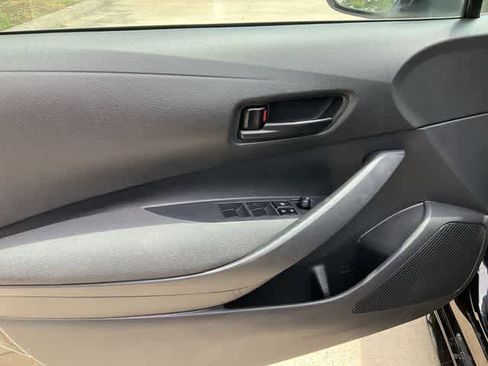 Used 2023 Toyota Corolla LE FWD image 15