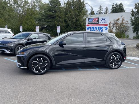 Certified 2024 Hyundai Ioniq 5 SEL RWD image 2